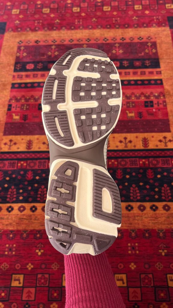 نایک v2k موکا(مستر)