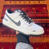 sb نایک Supreme White Black