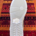 نایک sb دیور سفید