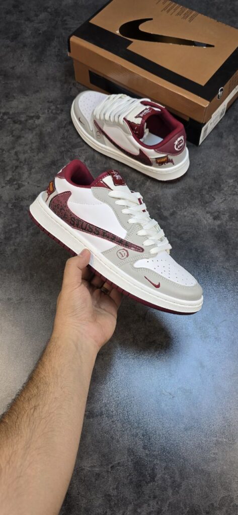ترویس STUSSY قرمز