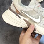 نایک v2k لته (مستر)