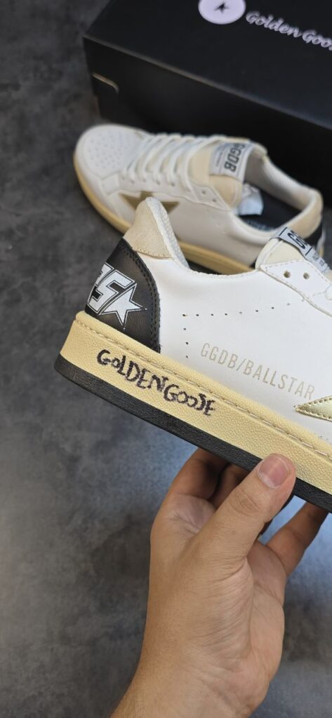 ونس Golden Goose طلایی