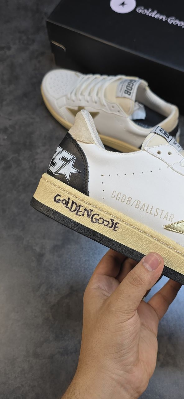 ونس Golden Goose طلایی