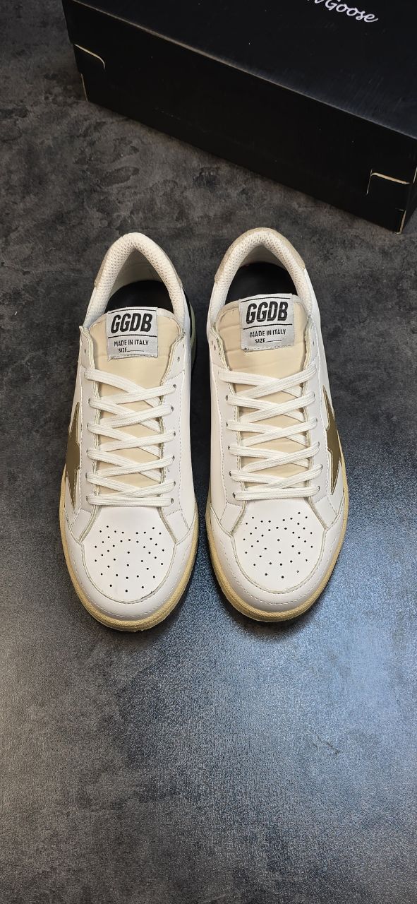 ونس Golden Goose طلایی