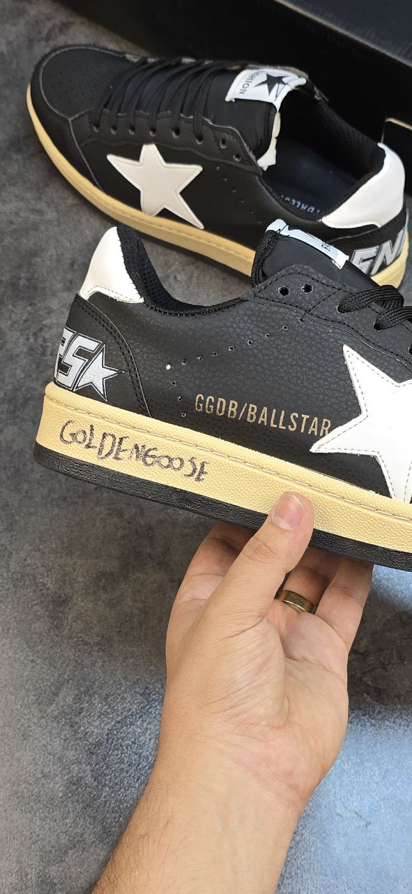 ونس Golden Goose مشکی
