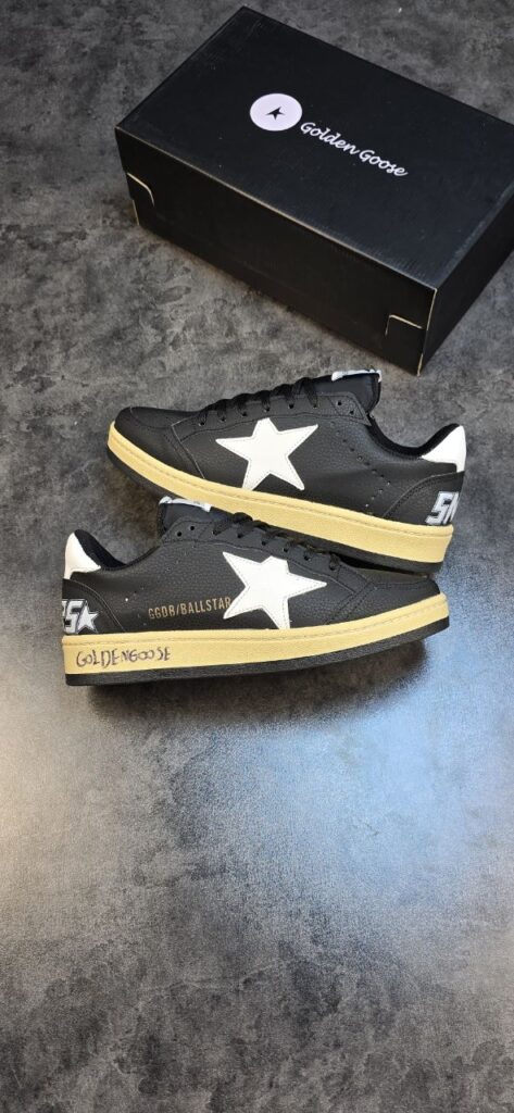 ونس Golden Goose مشکی