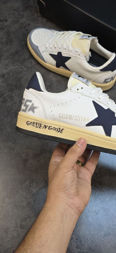 ونس Golden Goose سرمه ای