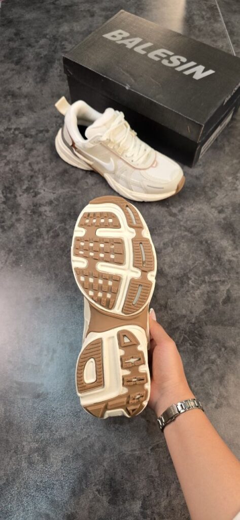 نایک V2k لته