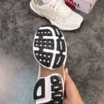 نایک V2k نسکافه ای