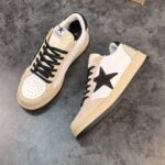 ونس Golden Goose کرم مشکی