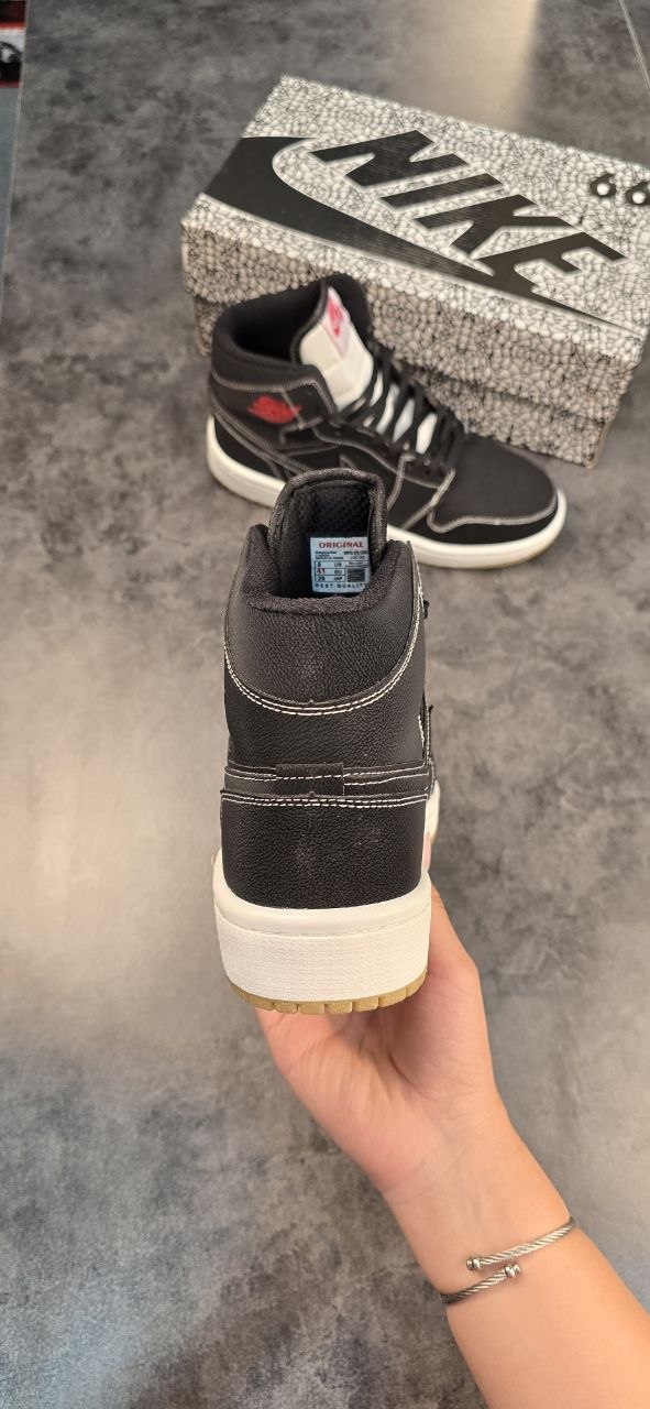 جردن ساق OG flight club